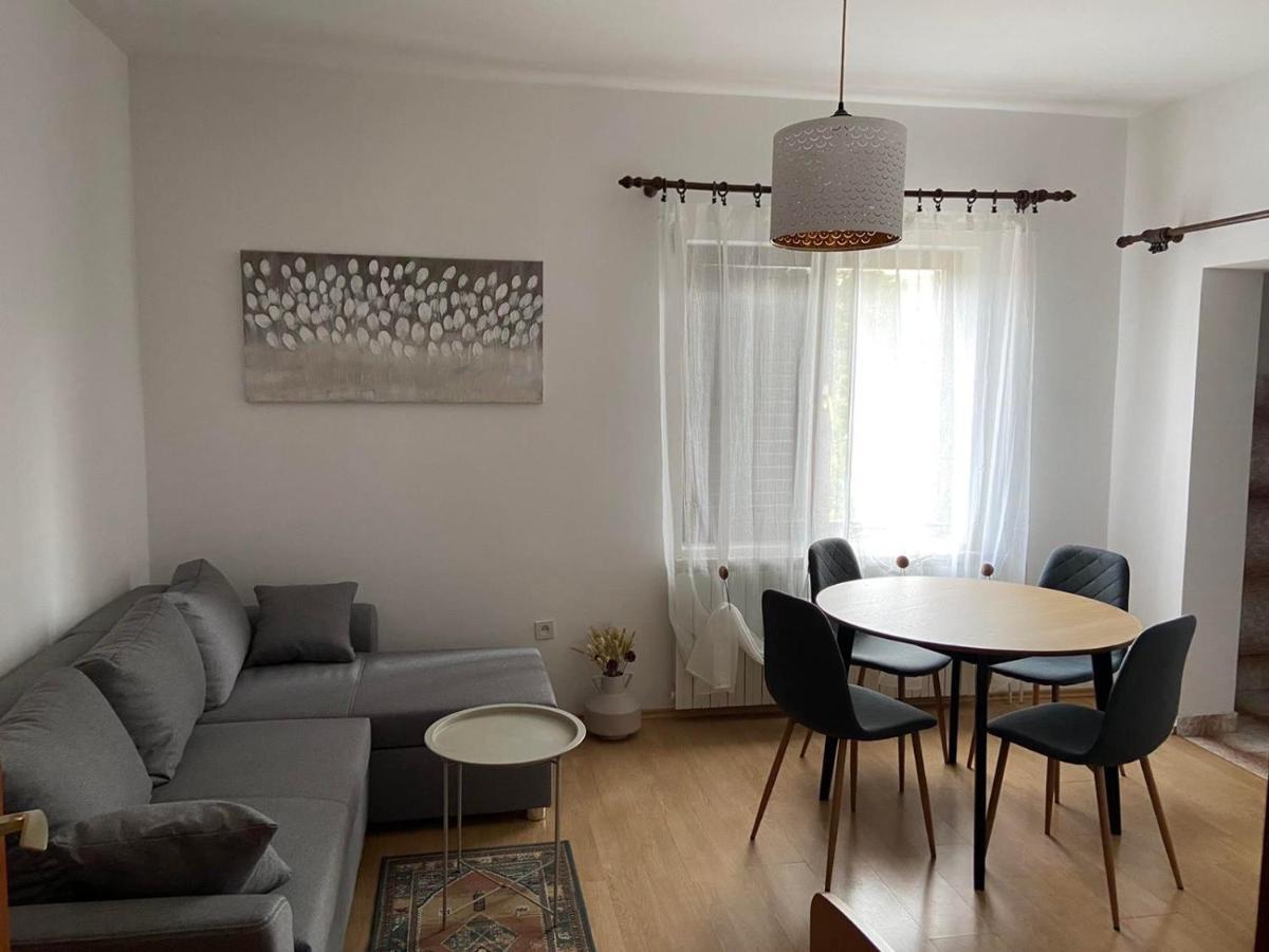 Apartments Maria Biograd Na Moru Buitenkant foto